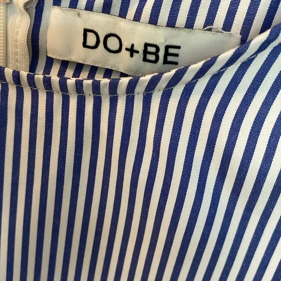DO+BE Women’s Blue/White Pin Striped 3/4 Bell Sleeve Mini Dress. Size M - Picture 2 of 7